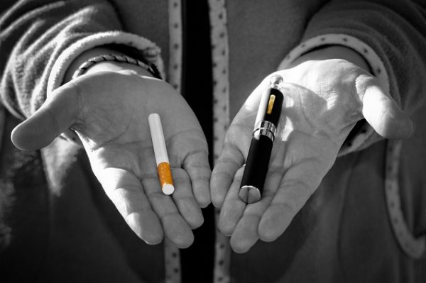 New Clinical Trial Shows E-Cigs Help Smokers Quit and Reduce Cravings