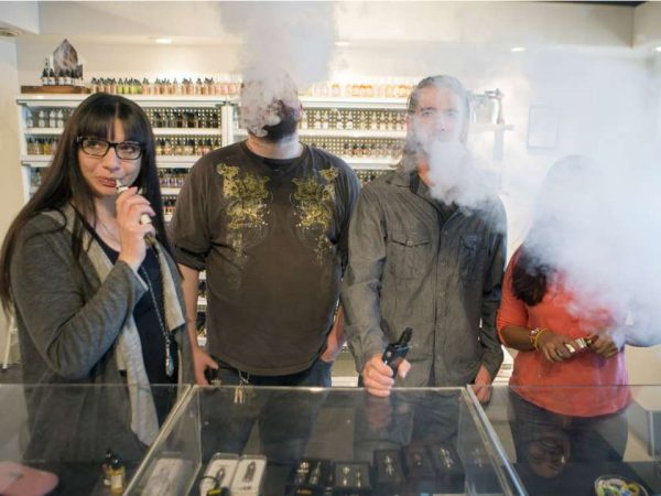Saskatoon council to vote on whether vaping should be equated with regular cigarettes